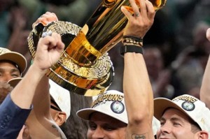 乐鱼体育官网-专访马祖拉：冠军不是理所当然 数学让篮球更简单