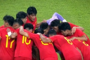 CCTV5直播！中国队冲2连胜，宋凯督战，胡荷韬放狠话，目标10-0