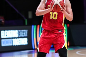 乐鱼app-周琦：有王俊杰这样的球员在场 会让后卫&amp;五号位突破变得简单很多