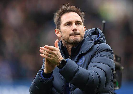 1617092564916087873.jpg 41091934-9415695-image-a-34_1617044634881.jpg